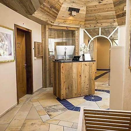 Waldhotel & - For Body & Soul Hotel Davos