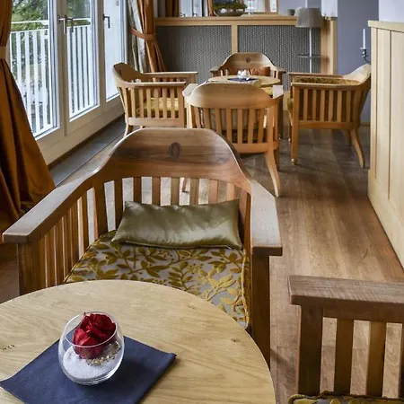 فندق Waldhotel & - For Body & Soul دافوس